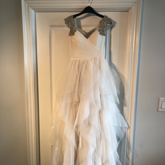 Hayley Paige •Carrie• Wedding Dress - Picture 4 of 7